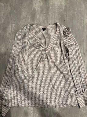 Express Cream Blouse with Navy Chain Pattern